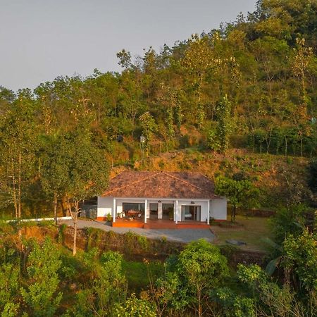 La Grove 2Bhk With Stunning View - Kannur Ваянад Экстерьер фото